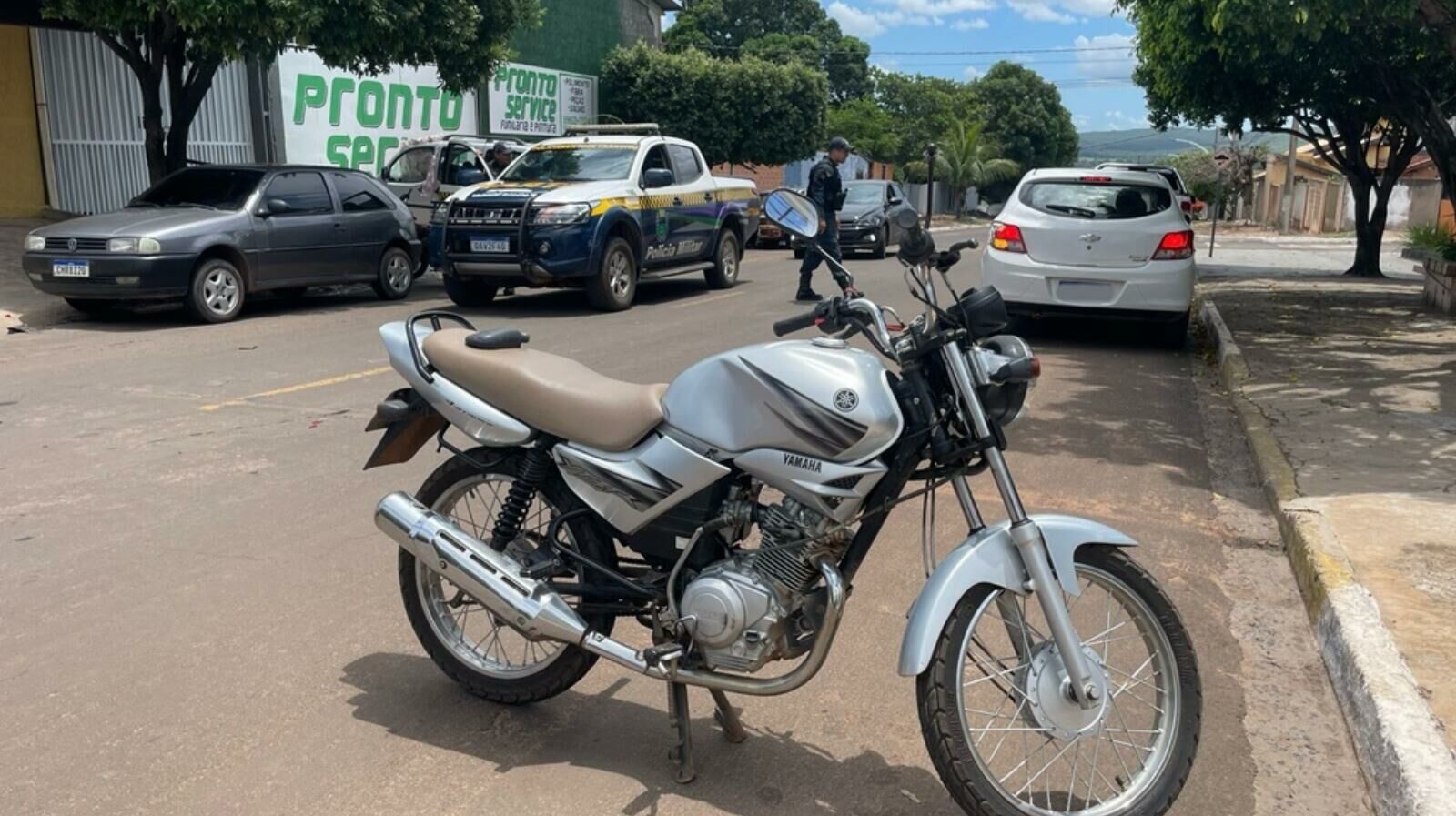 Imagem de compartilhamento para o artigo Motociclista fica ferido ao desviar de cachorro e bater com carro em Coxim da MS Todo dia